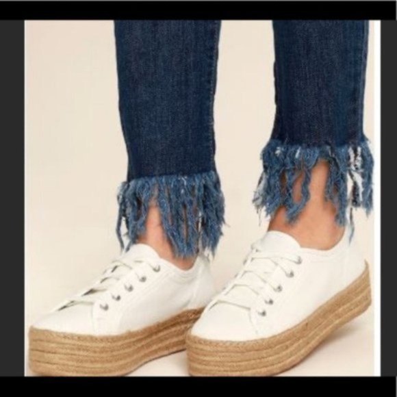 Steve Madden | White Hampton Platform Shoes 9B - Picture 11 of 11